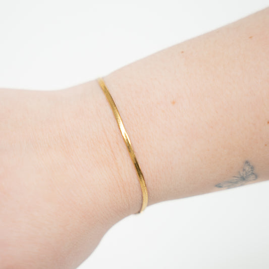 gold chain bracelet