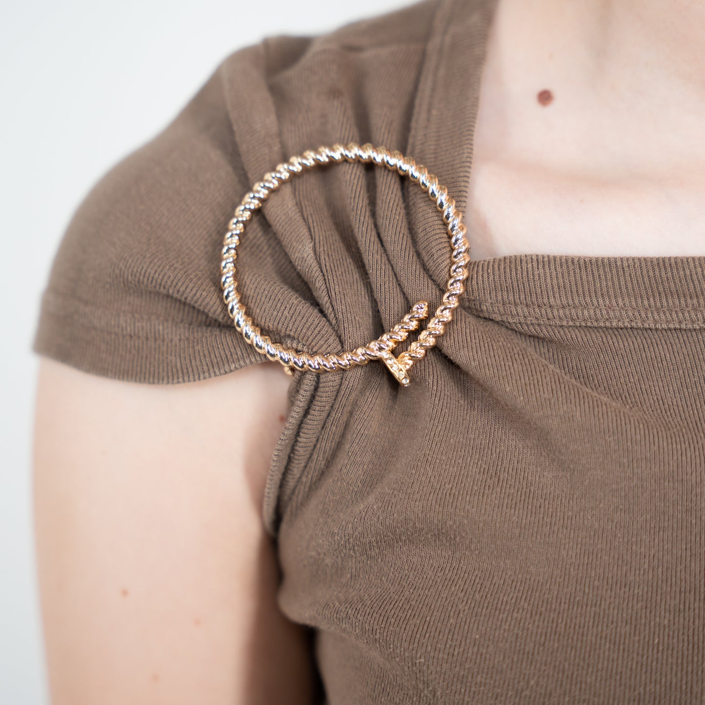gold circle pin Brooch