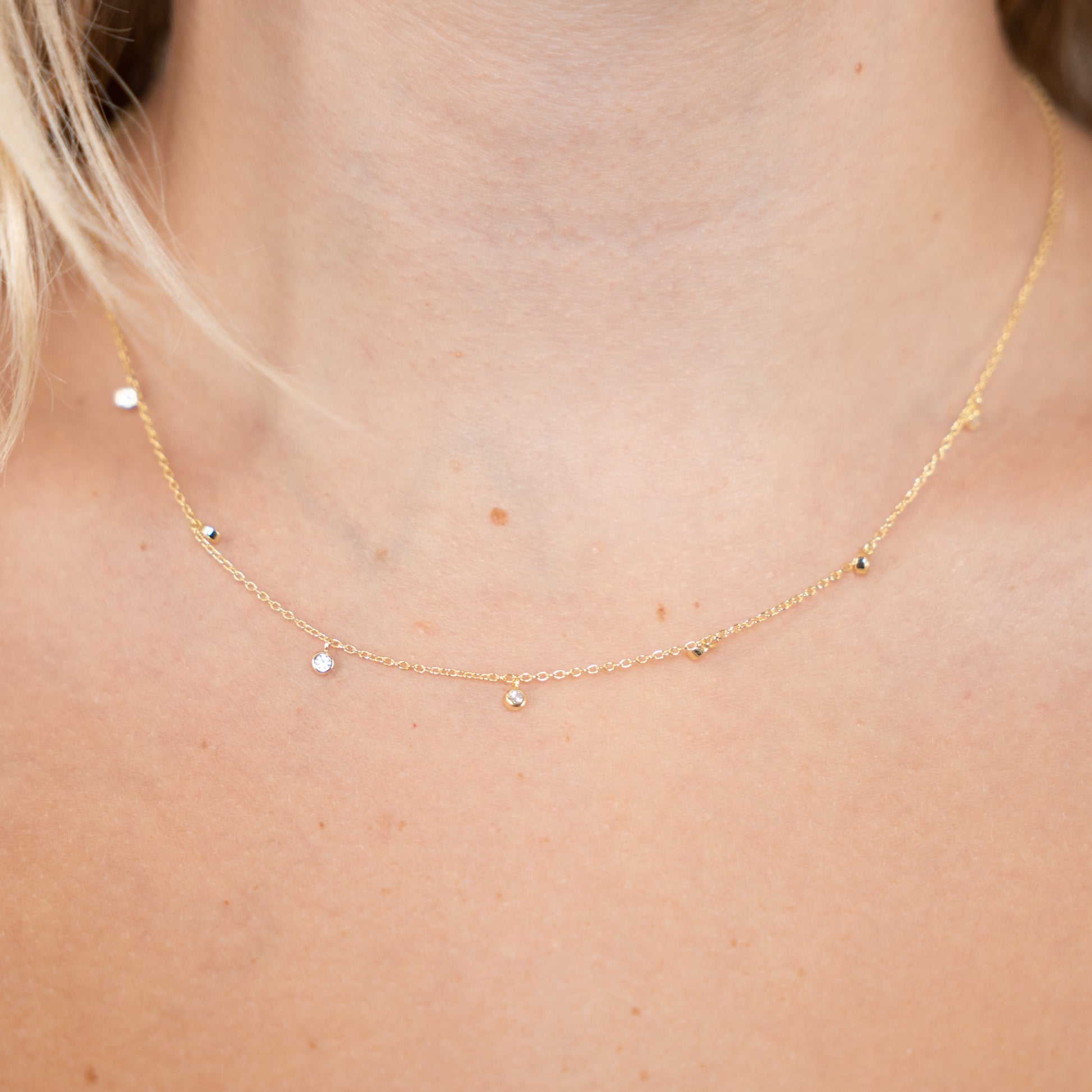 gold dew drop necklace