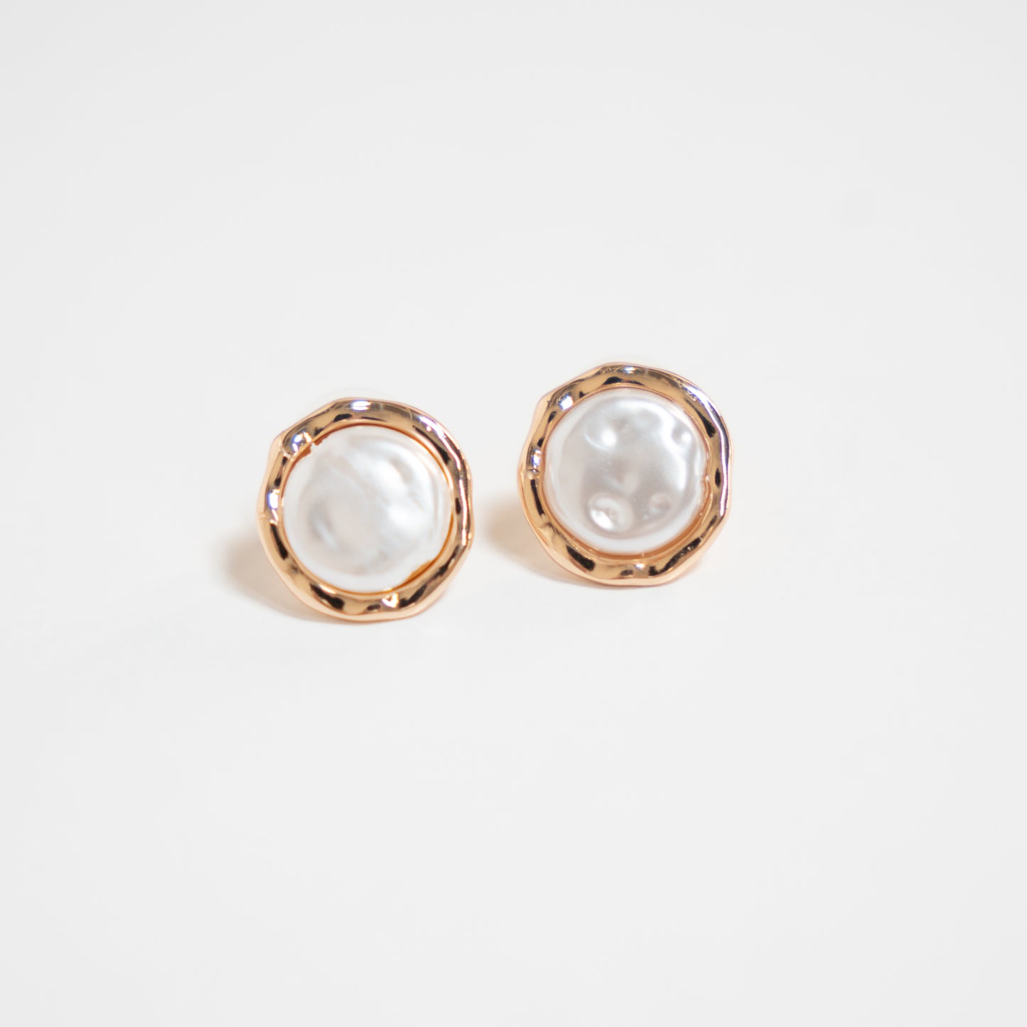 Sculpted Gold Pearl Studs